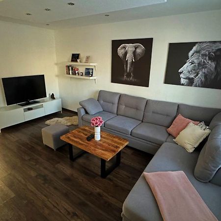 Milde'S Apartment Near The City Center - Hospodarska Street トルナヴァ エクステリア 写真