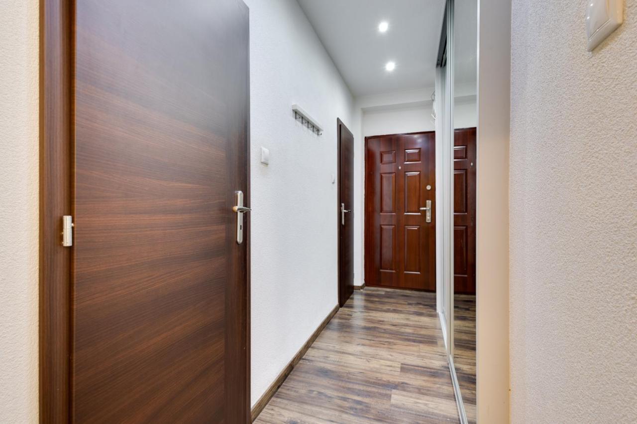 Milde'S Apartment Near The City Center - Hospodarska Street トルナヴァ エクステリア 写真