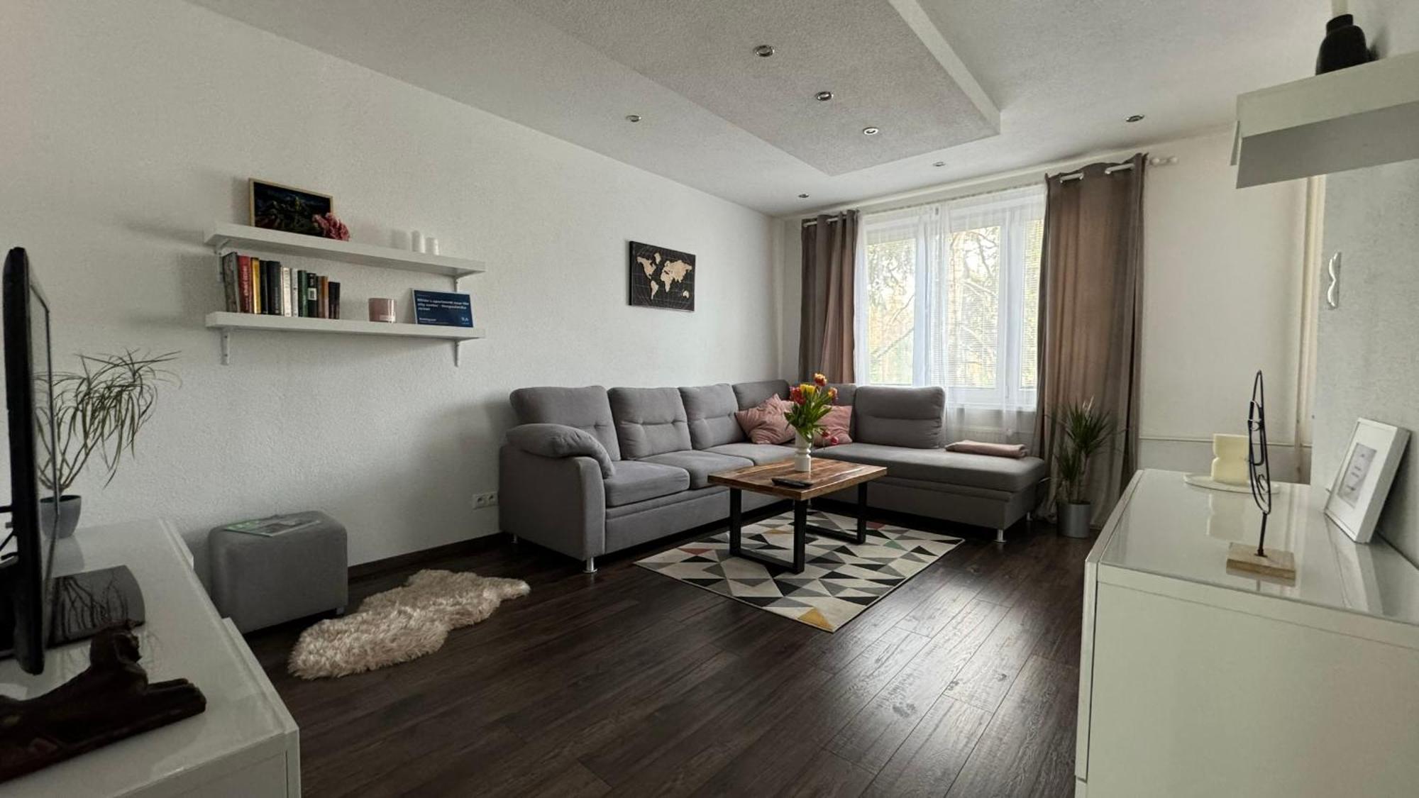 Milde'S Apartment Near The City Center - Hospodarska Street トルナヴァ エクステリア 写真